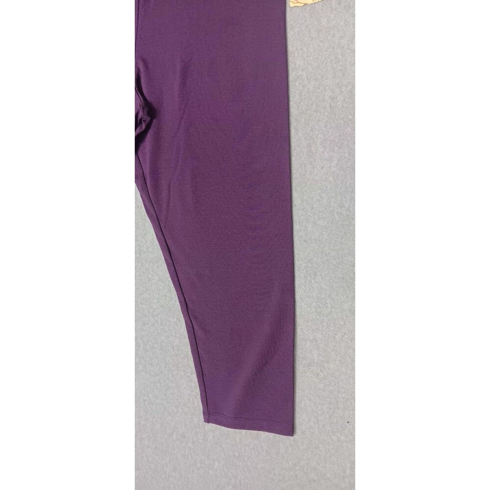 NWT! One World Capris Leggings L Eggplant Purple Activewear Atheisure Cropped - Picture 7 of 13